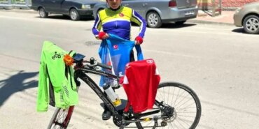 70 Yaşındaki Hasbi Aslan, Bisiklet Yarışında Birinci Oldu