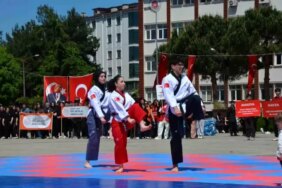 Bafra'da Coşkulu 19 Mayıs Kutlaması