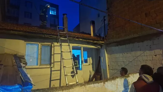 Bafra'da Ev Bacasında Yangın - Son Dakika