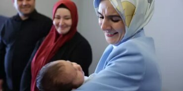 Bakan Göktaş, Samsun'da Doğum Yardımını Destekledi