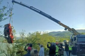 Baraj göletine düşen otomobildeki sürücü hayatını kaybetti