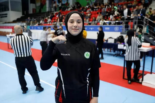 Bilek Güreşi Gençler A Türkiye Şampiyonası Samsun'da Başladı