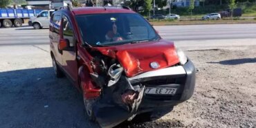 Cenaze yolunda kaza: 1 yaralı