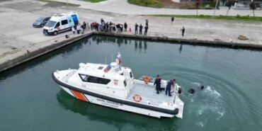 Dalgıçlar Karadeniz'de Dip Temizliği Yaptı