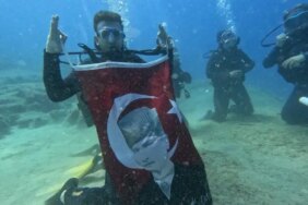 Dalgıçlardan Bayram Coşkusu - Son Dakika