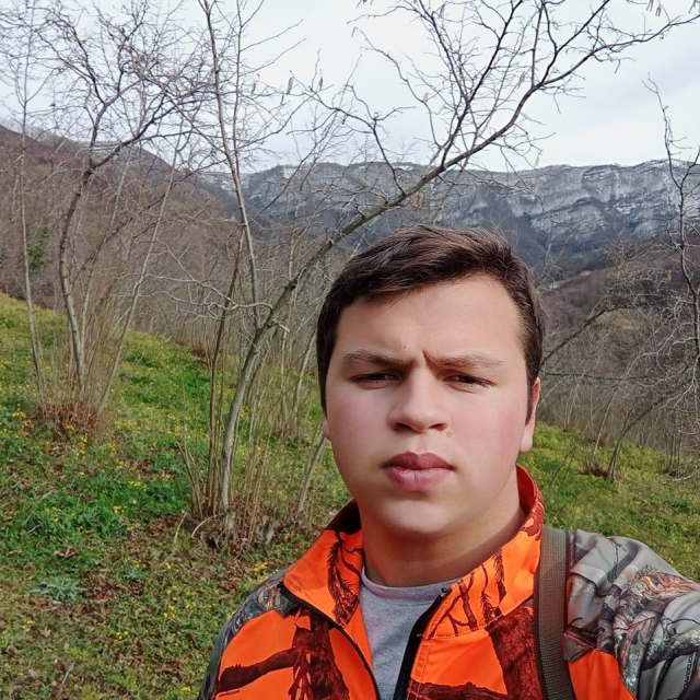 Ehliyetini yeni alan genç, aracıyla baraj gölüne uçarak hayatını kaybetti