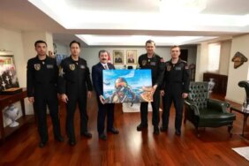 SOLOTÜRK ve Türk Yıldızları'ndan Vali'ye Ziyaret