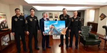 SOLOTÜRK ve Türk Yıldızları'ndan Vali'ye Ziyaret