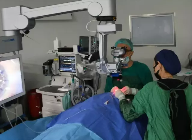 Samsun Hastanesi'nde İlk Kornea Nakli Başarıyla Gerçekleşti