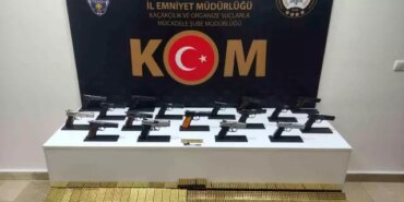 Samsun'da 17 Kaçak Tabanca Ele Geçirildi