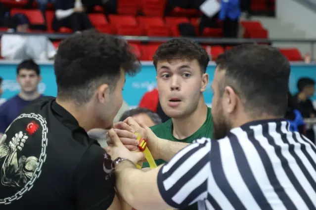 Samsun'da Bilek Güreşi Türkiye Birinciliği Tamamlandı