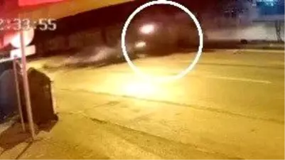 Samsun'da Korkuluklara Çarpan Araçta İki Yaralı