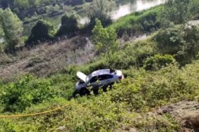 Samsun'da Otomobil Şarampole Uçtu: 2 Yaralı