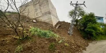 Samsun'da Toprak Kayması: Evin Duvarı Çöktü