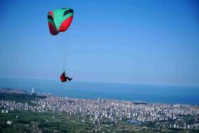 Samsun'da Yamaç Paraşütü Gösterisi - Son Dakika