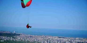 Samsun'da Yamaç Paraşütü Gösterisi - Son Dakika