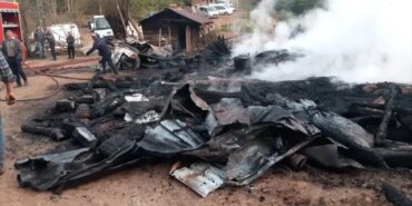 Samsun'da Yangında Ahşap Ev Küle Döndü