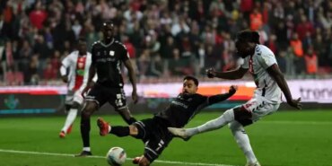 Samsunspor Evinde Önde - Son Dakika