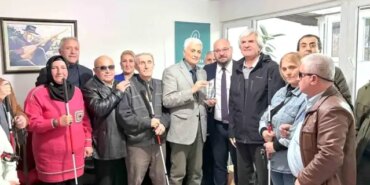 Atakum'dan görme engellilere 'beyaz baston' desteği