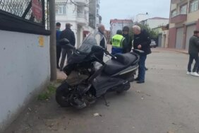 Bafra'da Otomobil-Motosiklet Kazası: 2 Yaralı