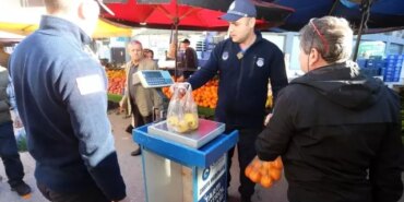 Canik'te pazarlarda denetim: Tartıdan tezgaha tam kontrol