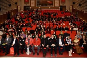 Dünya Gönüllüler Günü'nde Gençlerle Söyleşi