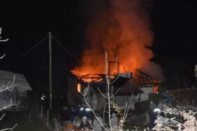 Havza'da Yangın: Ahşap Ev Kullanılamaz Hale Geldi