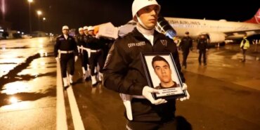 İstanbul'da narkotik operasyonunda şehit olan polis memuru Albayrak memleketi Samsun'da defnedildi