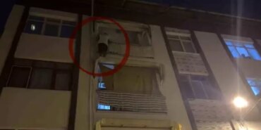 Kapısına gelen sivil polislerden korktu, balkona çıkarak yürekleri ağza getirdi