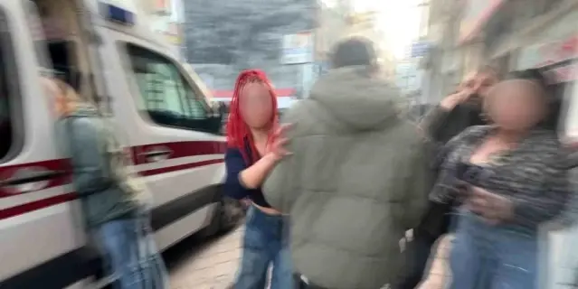 Kardeşiyle birlikte arkadaşını defalarca bıçakladı