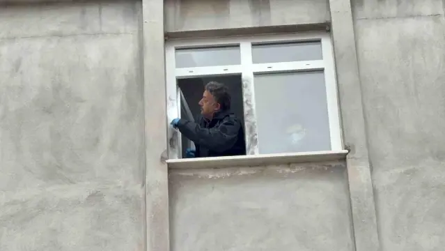 Samsun'da 63 Yaşındaki Adam Ağaca Düştü, Hayata Döndü