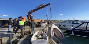 Samsun'da Alabora Olan Tekne Yeniden Denize Düştü