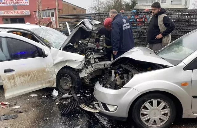 Samsun'da Feci Trafik Kazası: 6 Yaralı