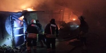 Samsun'da İnşaat Malzemeleri Deposunda Yangın