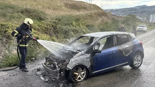 Samsun'da Otomobil Yangını! - Son Dakika