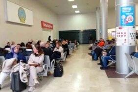 SunExpress Uçağı Martıya Çarptı, Sefer İptal Edildi