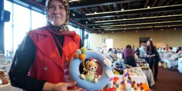 Yeğeninin alerjisi nedeniyle yaptığı küçük hediye, büyük bir emek hikayesine dönüştü