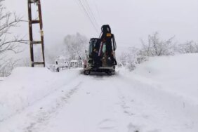Ayvacık'ta Karla Mücadele Devam Ediyor