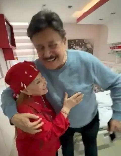 Bedia Akartürk ve Gökhan Güney'den Duygusal Buluşma