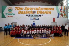 İlkadım'dan sporculara eğitim desteği - Son Dakika