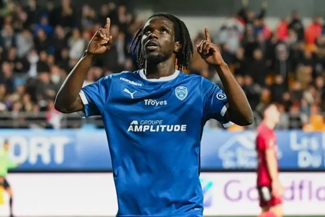 Resmi açıklama geldi! Fransa'dan Süper Lig'e transfer