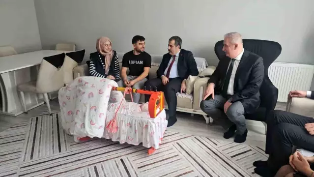 Samsun'da Aile ve Gençlik Fonu'ndan yararlanan aile bebek sevincini yaşadı