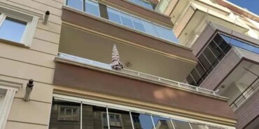 Samsun'da Balkondan Düşen Kadın Hayatını Kaybetti