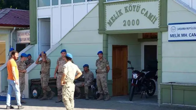 Samsun'da Cami Çıkışı Silahlı Çatışma