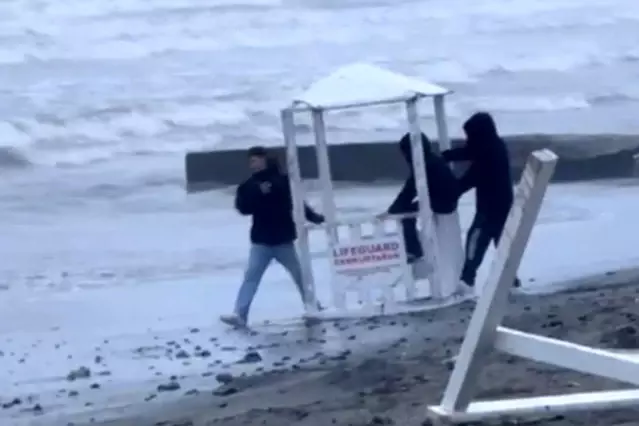 Samsun'da Cankurtaran Kulübesine Saldırı - Son Dakika