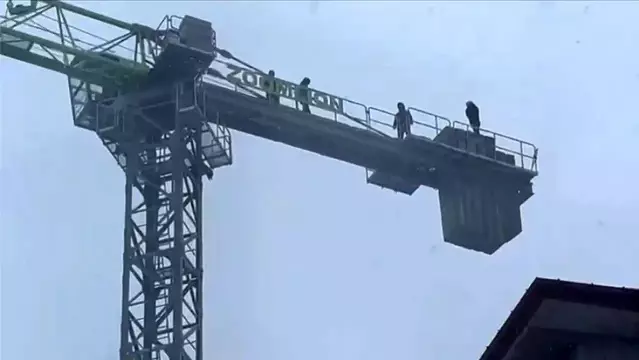 Samsun'da İşçiler İntihar Girişiminde Bulundu