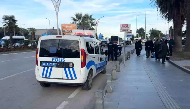 Samsun'da Motosiklet Yayaya Çarptı - Son Dakika