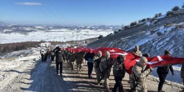 Samsun'da Sarıkamış şehitleri için anma programı ve bayrak yürüyüşü yapıldı