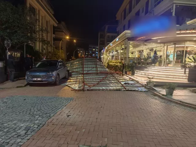 Samsun'da Şiddetli Rüzgar Çatı Uçurdu