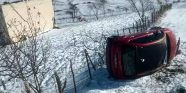 Samsun'da Tarlaya Yuvarlanan Araçta 3 Yaralı